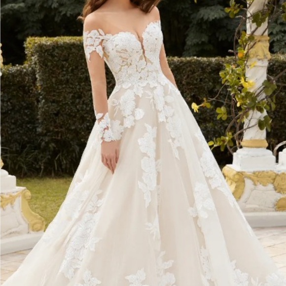 Sophia Tolli Dresses & Skirts - Sophia Tolli Elodie Wedding Dress